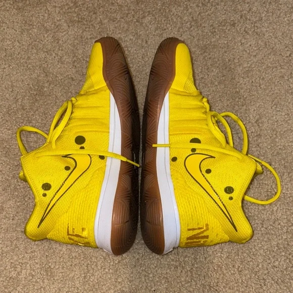 Kyrie SpongeBob sneakers - Picture 4 of 8